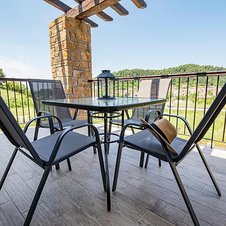 Penelope Luxury Apartmán Fourka