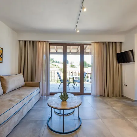 Penelope Luxury Apartmán Fourka