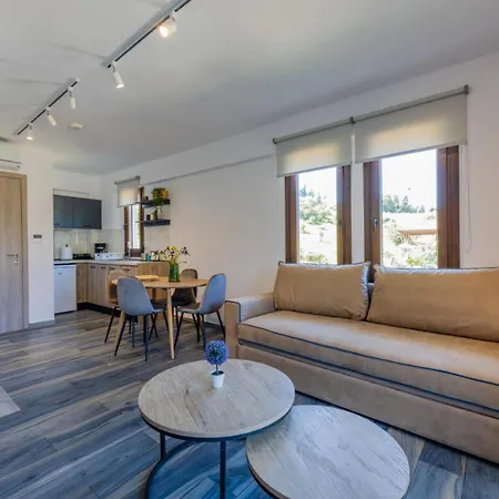 Penelope Luxury Apartmán Fourka