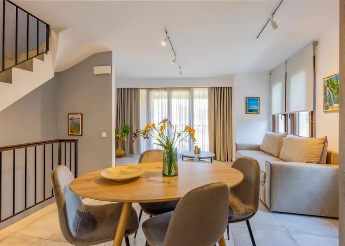 Penelope Luxury Apartamento Fourka